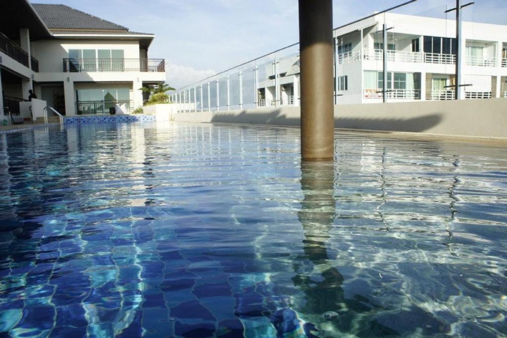 R-Con Sea Terrace Hotel Pattaya Luaran gambar